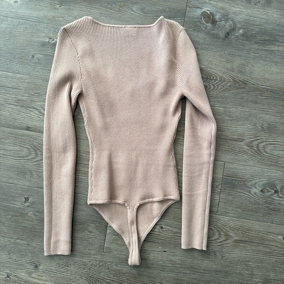 Abercrombie Sweater Bodysuit Tan - Size Small - Picture 4 of 4
